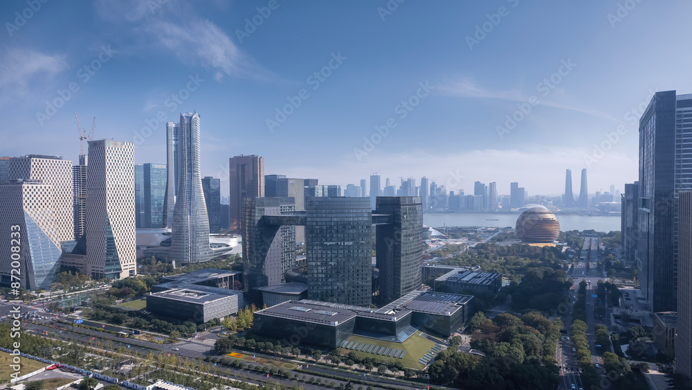 Obraz premium Modern Urban Skyline with Diverse Architectural Styles