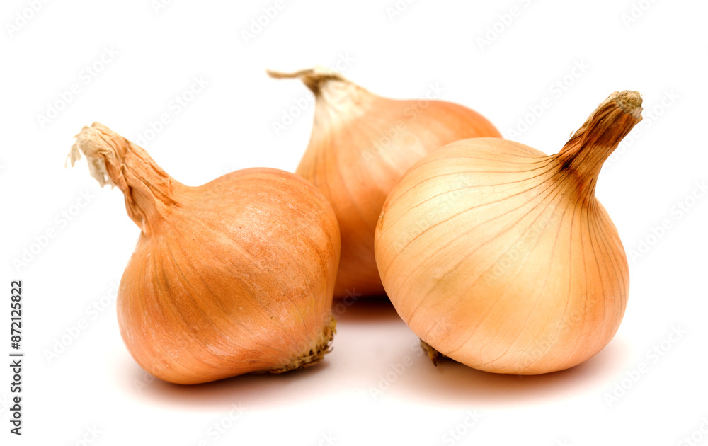 Fototapeta premium Small yellow onion isolated on white background