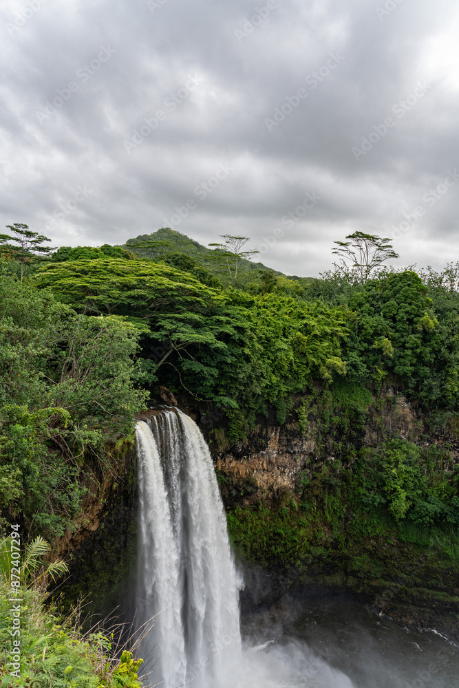 Φωτογραφία Wailua Falls is a waterfall on the island of Kauai, part of the US state of Hawaii