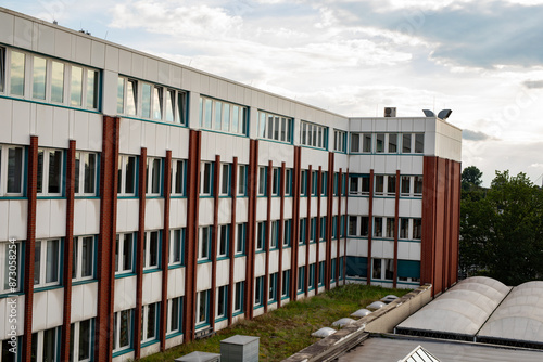 Modern Architecture in a Cl...