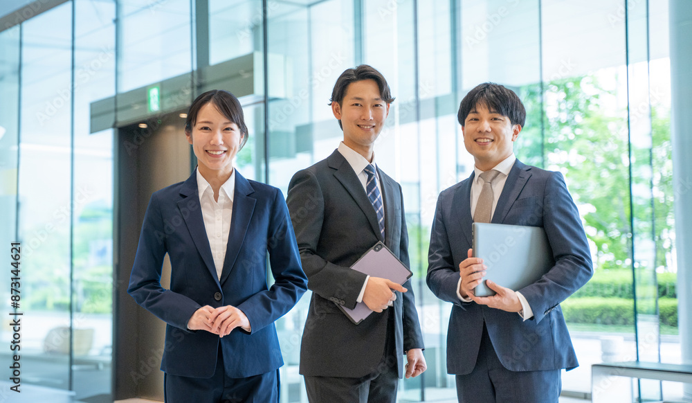 3人の男女のビジネスマン