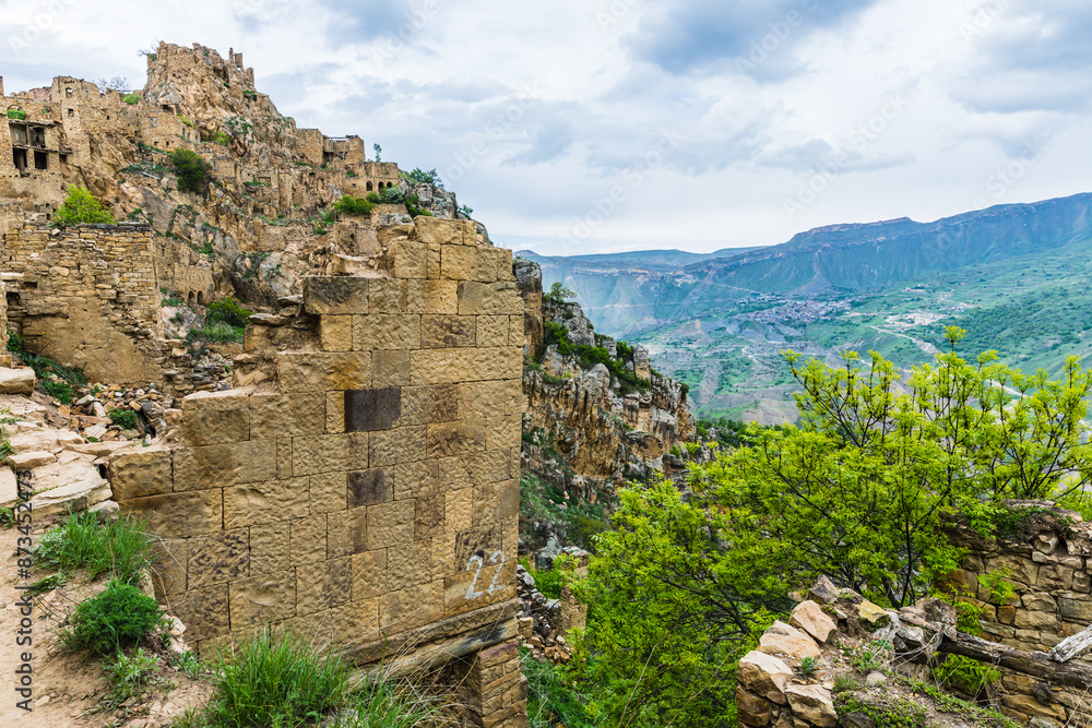 Fototapeta premium Ruins of the Caucasian mountain village of Gamsutl in Dagestan, Russia
