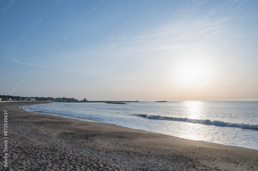 Obraz premium 茨城 早朝の河原子海岸(日立市)