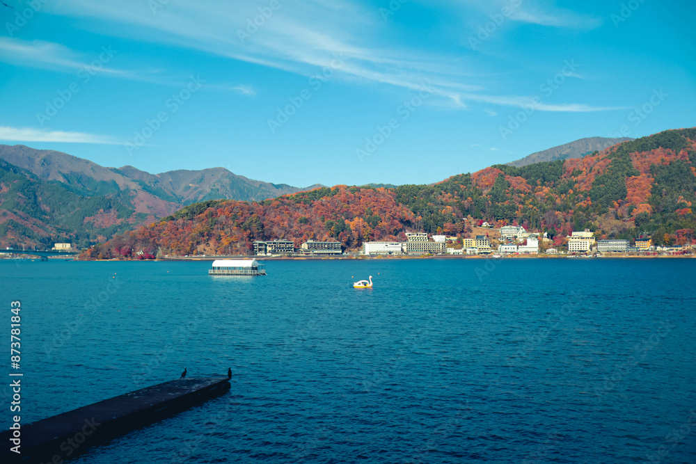 Fototapeta premium view of lake and mountain in autumn