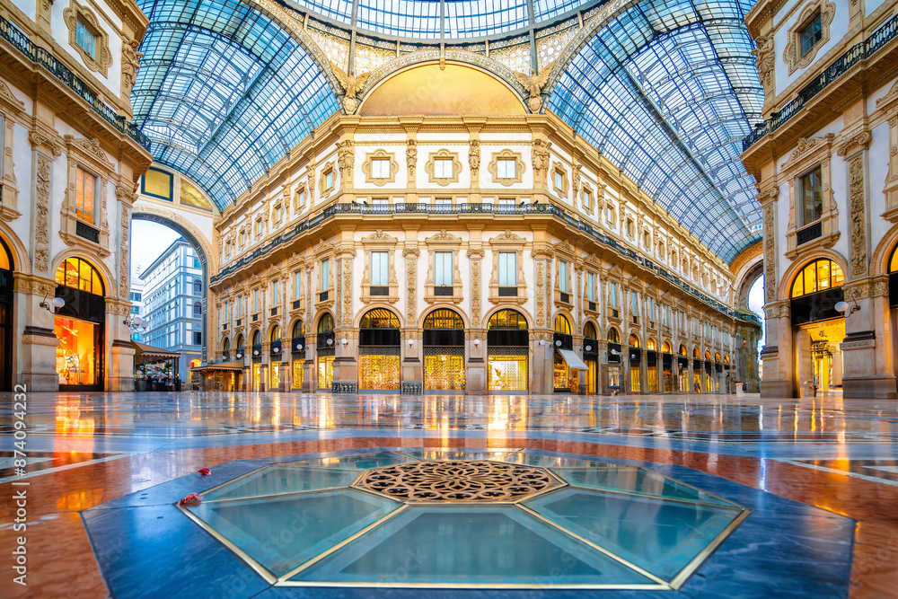 Galleria Vittorio Emanuele II in Milan scenic architecture view