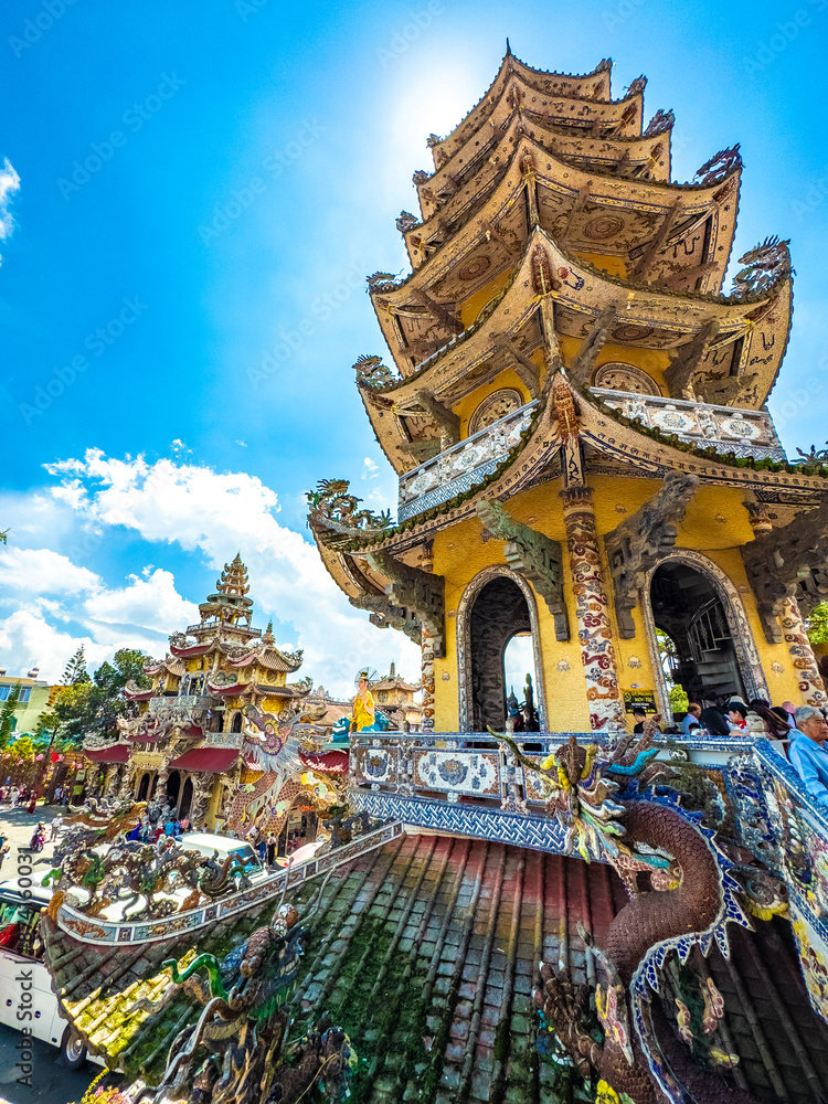 Obraz premium Linh Phuoc Pagoda in Da Lat, Vietnam