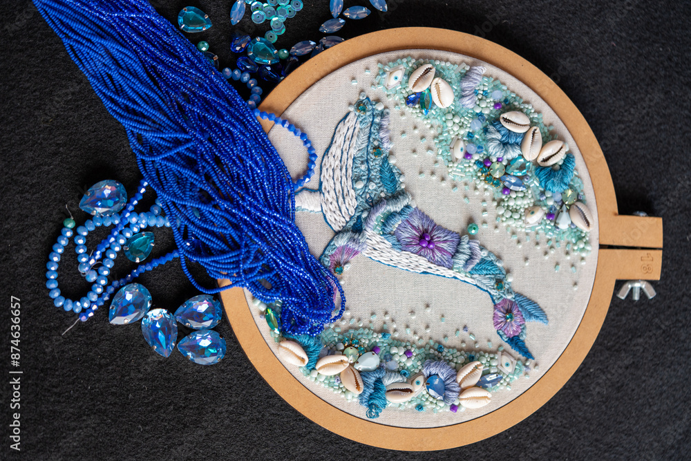 Fototapeta premium Bordados con pedrería fina