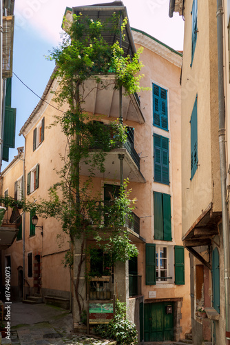 Entrevaux, village médiéval, ville forteresse, France, photographie de voyage, château, remparts, photographie urbaine