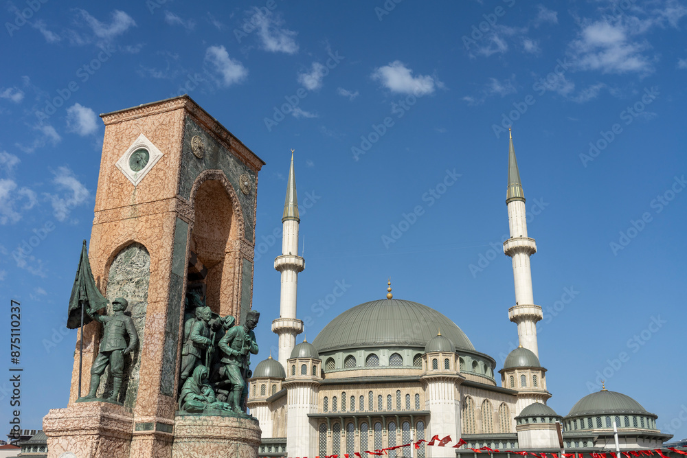 Obraz premium Istanbul has many beautiful mosques