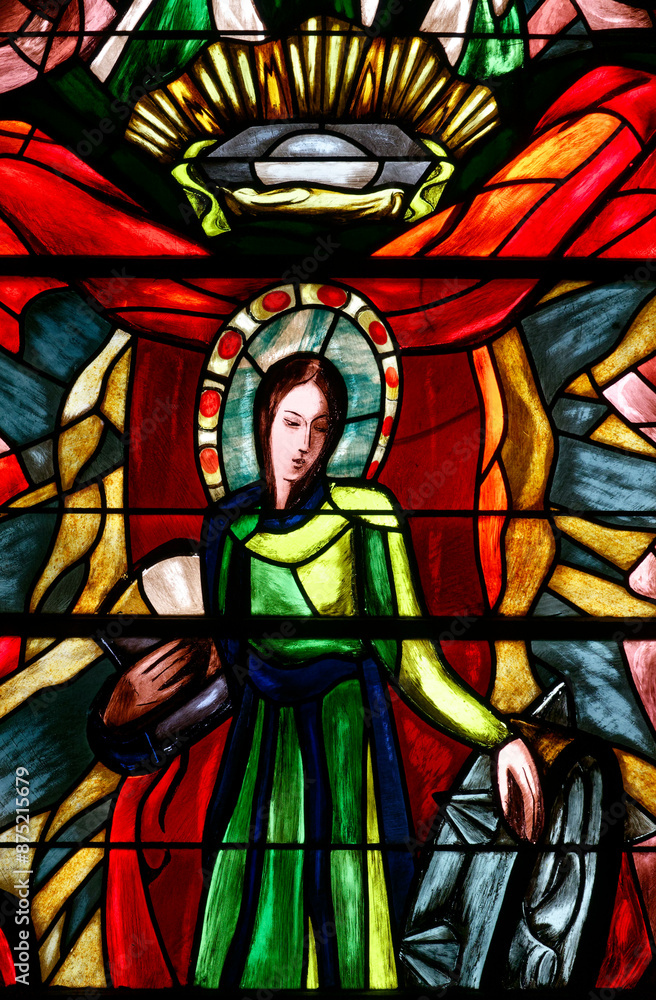 Vitrail moderne de Sainte Catherine d'Alexandrie. Modern stained glass window of Saint Catherine of Alexandria.. Vitrail moderne de Sainte Catherine d'Alexandrie. Modern stained glass window of Saint Catherine of Alexandria..