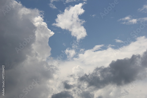 voluminous and fluffy clouds on the blue sky, sky, clouds, white 