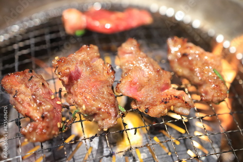 Wallpaper Mural 黒毛和牛焼肉（中落ちカルビ） Torontodigital.ca