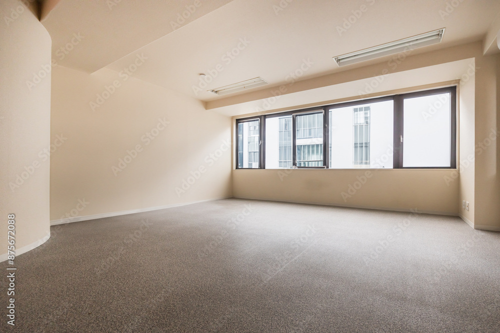 Obraz premium 古いオフィスの内装 Big old corporate office interior