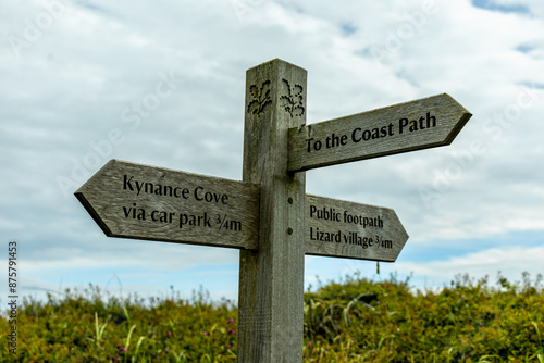 Eine Rundwanderung zum südlichsten Punkt des Englischen Festlandes - den Lizard Point im wunderschönen Cornwall - Helston - Vereinigtes Königreich photo