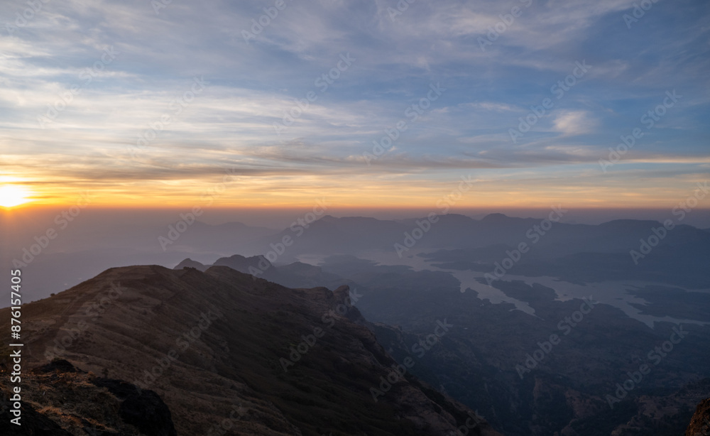 Obraz premium sunset over the mountains