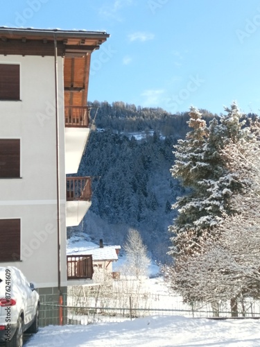 Paesaggio innevato in Valle d'Aosta photo