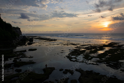 Obraz na płótnie Beautiful view of Uluwatu Beach at sunset in Bali, Indonesia
w salonie