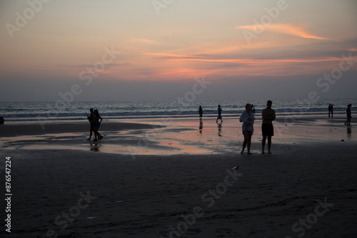 Obraz na płótnie Beautiful view of Seminyak beach at sunset in Bali, Indonesia
w salonie