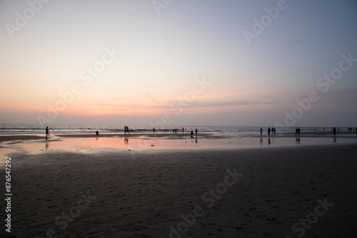 Obraz na płótnie Beautiful view of Seminyak beach at sunset in Bali, Indonesia
w salonie