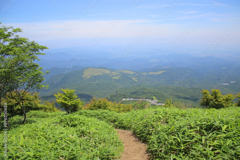 Naklejka premium 霧降高原とその周辺の風景