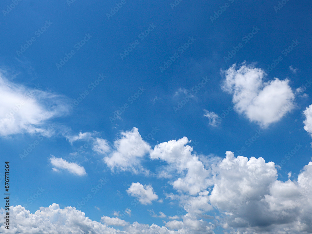 Obraz premium Background image of blue sky and white clouds in summer sky