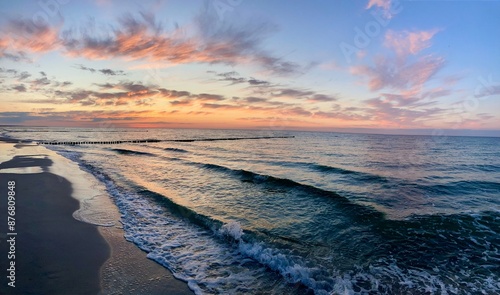 Obraz na płótnie Sonnenuntergang am Strand von Zingst, Ostsee, Mecklenburg-Vorpommern, Deutschland w salonie