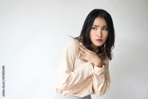 Billede på lærred Worrying, inconfident and reluctant Asian Woman Expressing scaring off, refusal,