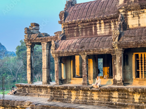 Angkor Wat, UNESCO World Heritage Site, a Hindu-Buddhist temple complex near Siem Reap, Cambodia, Indochina, Southeast Asia, Asia photo