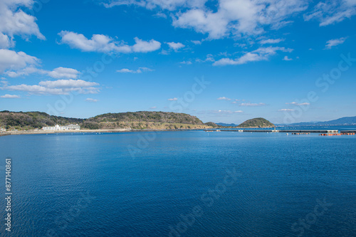 町営渡船「しんぐう」から望む相島漁港