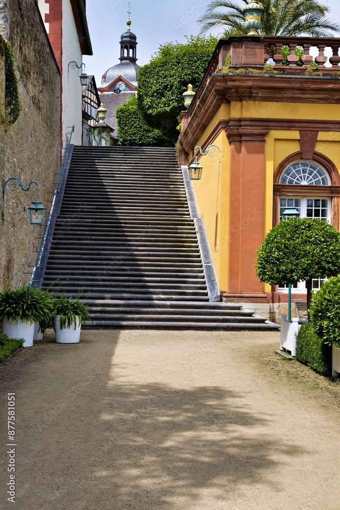 Obraz premium Treppe im Weilburger Schlossgarten