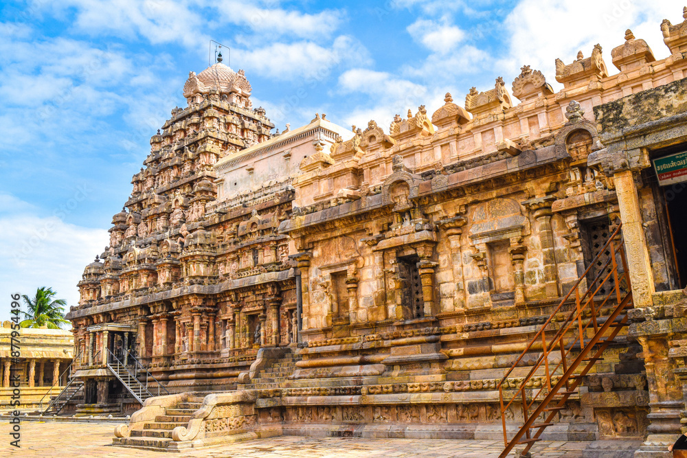 Fototapeta premium The Airavatesvara Temple, located in Kumbakonam, Tamil Nadu, India.