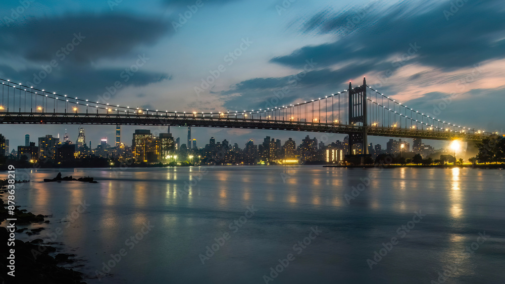 Fototapeta premium Bridge over East River at NYC- USA at sunset