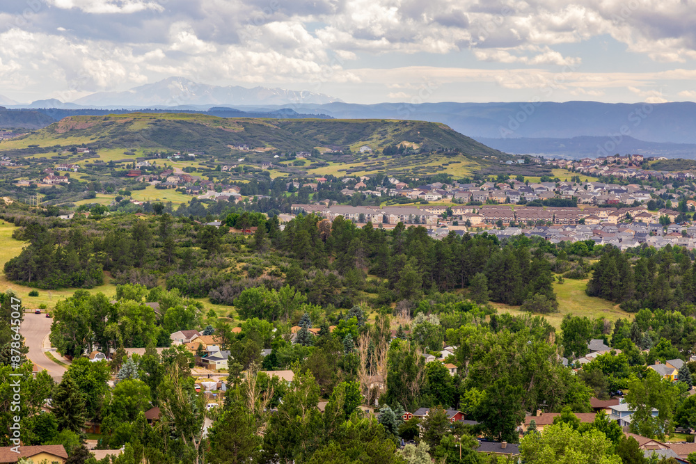 Fototapeta premium Colorado Living. Castle Rock, Colorado - Denver Metro Area Residential Panorama next to the famous Castle Rock formation