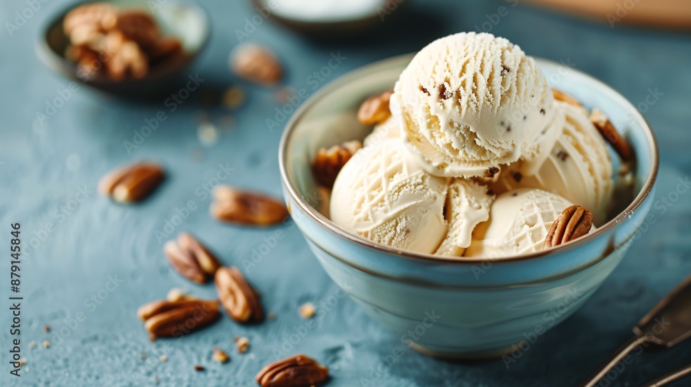 Vanilla Ice Cream with Pecans Vanilla Ice Cream with Pecans