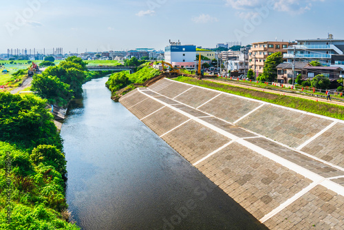 二子玉川・多摩川に建設された堤防　水害対策　防災【東京都・世田谷区】　
Embankment built on the Tama River - Tokyo, Japan photo