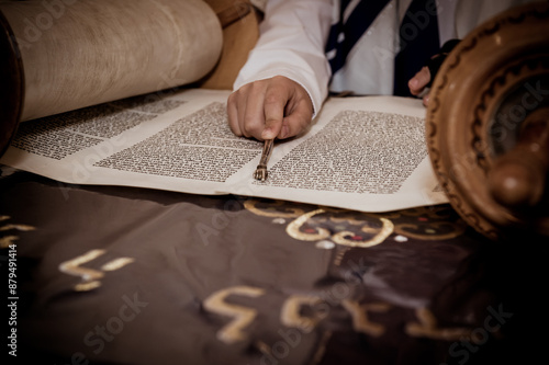 Cuadro en lienzo Lecture de la thora pour la bar mitzvah