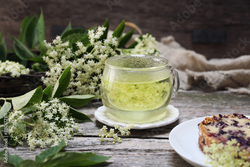 Картината върху платно Elderflower tea