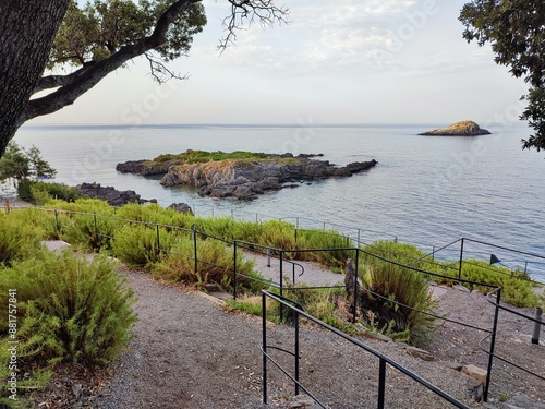 Obraz na płótnie Maratea - Punta della Matrella e Isola Sant'Ianni dal Solarium Le Terrazze all'alba w salonie