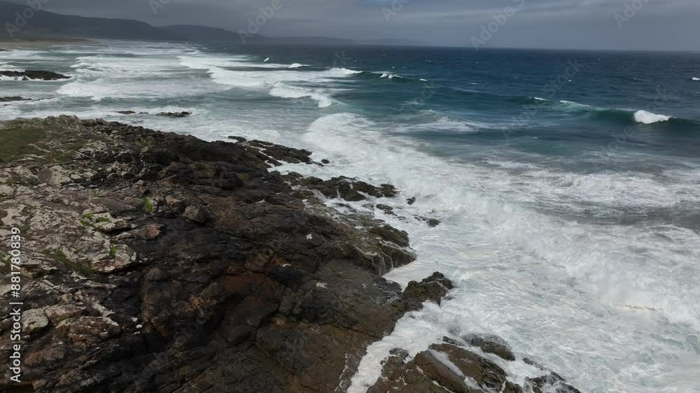 Playa de Galicia con un oleaje muy intenso a vista de drone Playa de Galicia con un oleaje muy intenso a vista de drone