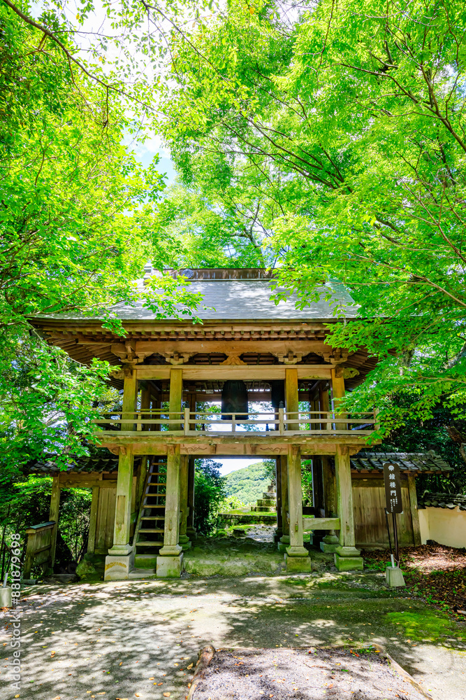 夏の文殊仙寺 山門 大分県国東市 Monjusenji temple in summer. Oita Pref, Kunisaki City. 夏の文殊仙寺 山門 大分県国東市 Monjusenji temple in summer. Oita Pref, Kunisaki City.