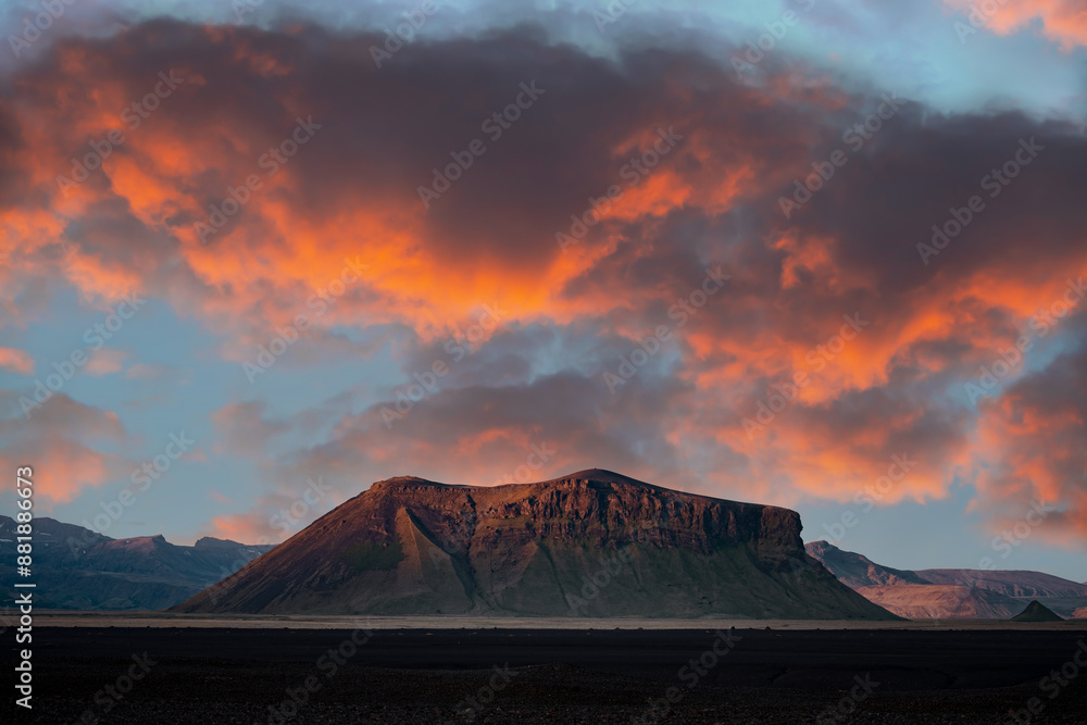 Stunning view of a dramatic landscape during a breathtaking sunset.Icelandic nature offers an incredible variety of landscapes, from fjords, to mountains, to glaciers, to lava fields.