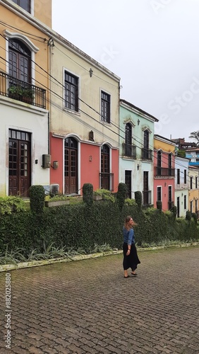 Wallpaper Mural casinhas coloridas em Guaramiranga, ceará Torontodigital.ca