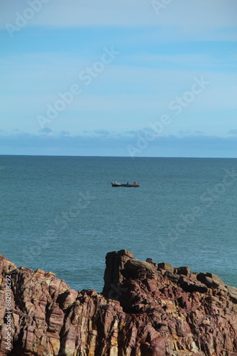 barco na praia em jericoacoara ceará 