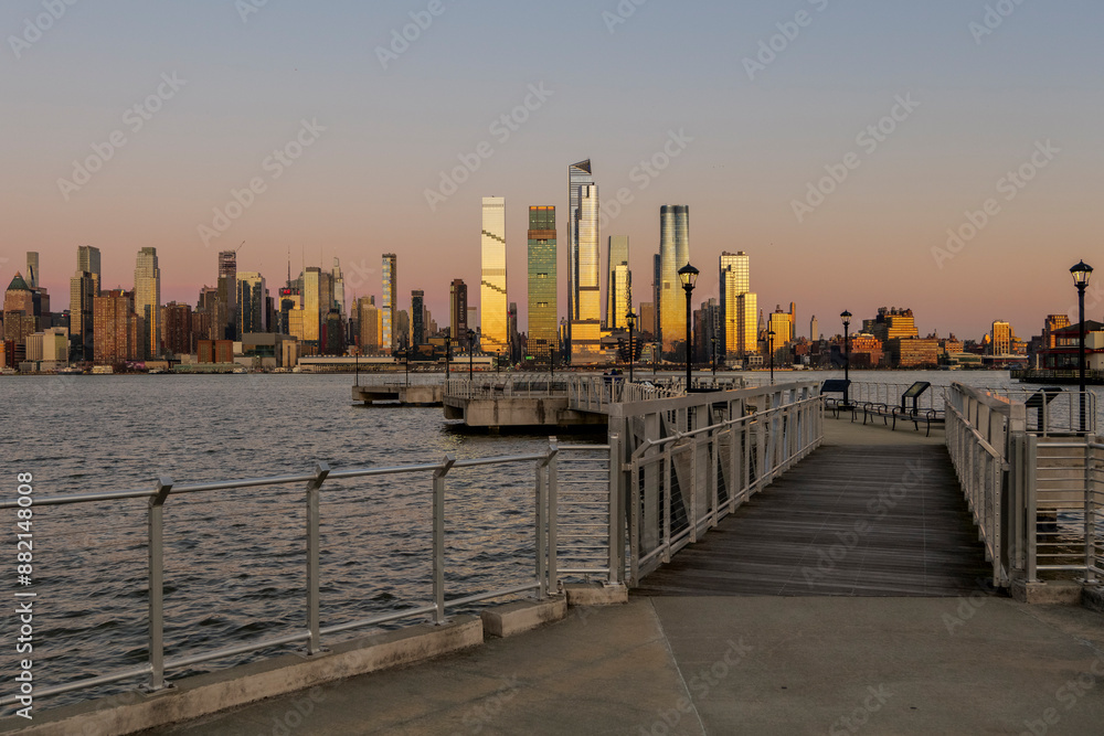 Obraz premium Midtown Manhattan and Hudson Yards skyscrapers panorama at dusk, New York. High quality photo