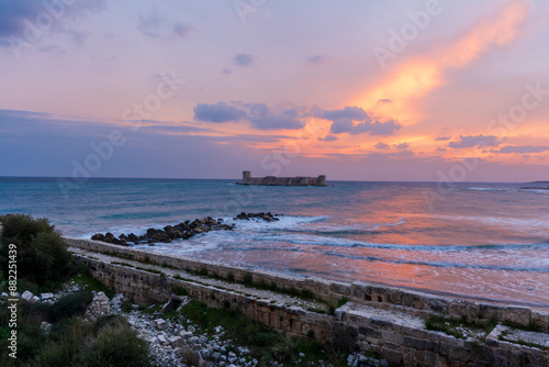 Fototapeta Naklejka Na Ścianę i Meble -  Maiden Castle at sunset in Turkey