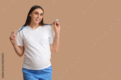 Beautiful young pregnant do...