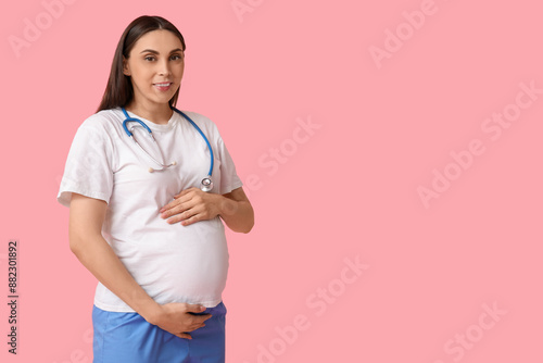 Beautiful young pregnant do...
