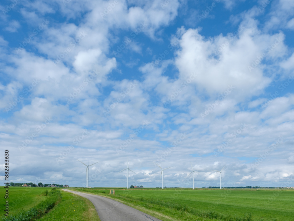 Windturbines bij Skarl, Friesland Province, The Netherlands Windturbines bij Skarl, Friesland Province, The Netherlands
