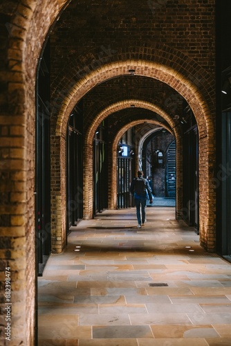 Canvas Print Borough Yards in London