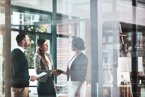 Fotografi Business people, new job or handshake for interview success in office for real estate agent partner